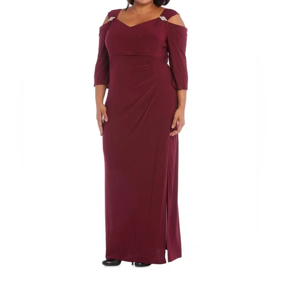 green emerald velvet dress Plus Size Hand Beaded Short Sleeve Floral Godet Gown in French Blue main image 0
